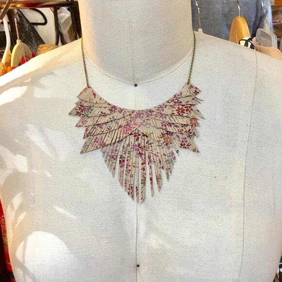 Artisan Handmade Metallic Boho Western floral suede fringe necklace - Picture 1 of 11